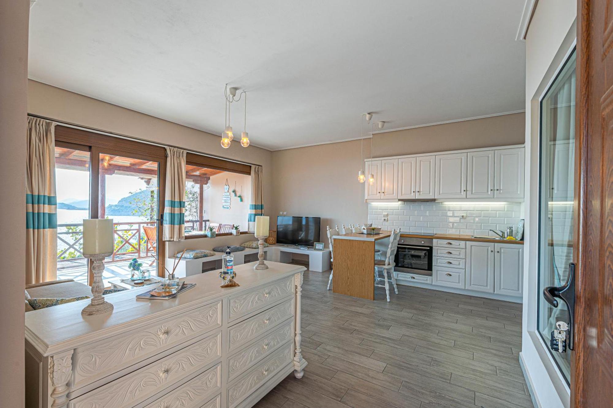 Paralio Astros Beachfront Suite Xiropigado Exterior foto