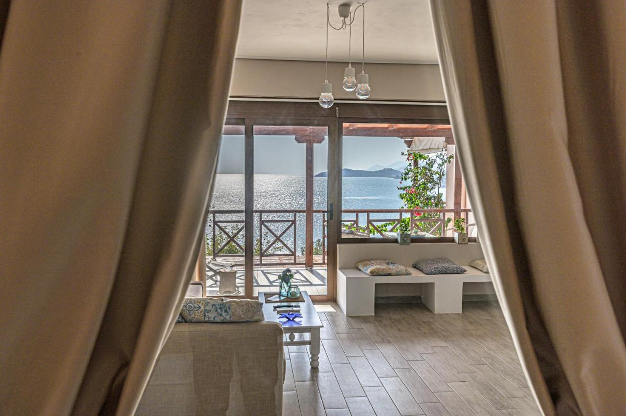 Paralio Astros Beachfront Suite Xiropigado Exterior foto
